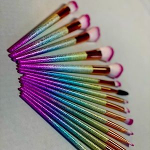 16 piece makeup brushes